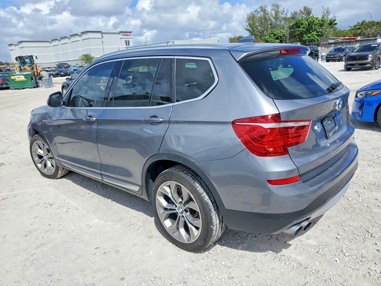 2016 BMW X3 xDrive28I - zdjęcie 2