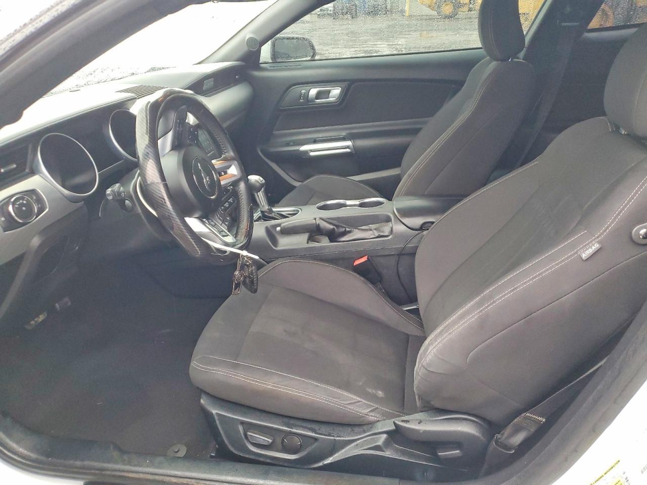 2023 Ford Mustang Gt - zdjęcie 7