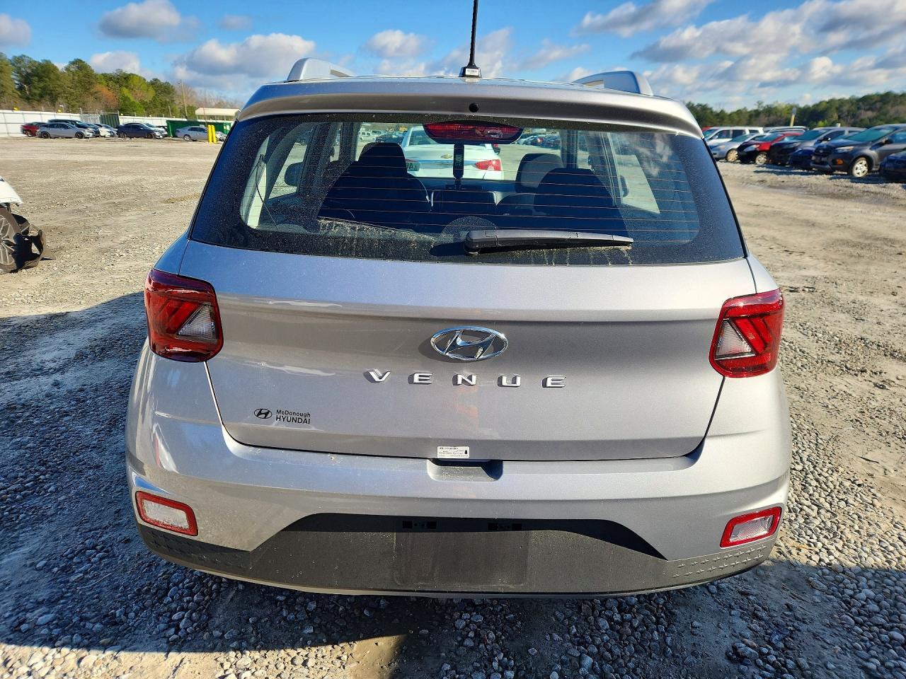 2026 Hyundai Venue Sel - zdjęcie 6