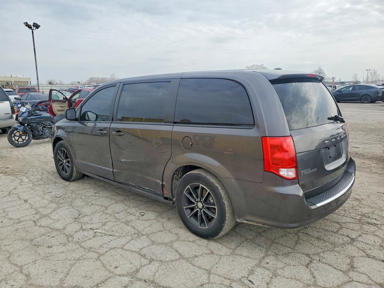 2018 Dodge Grand Caravan Gt - zdjęcie 2