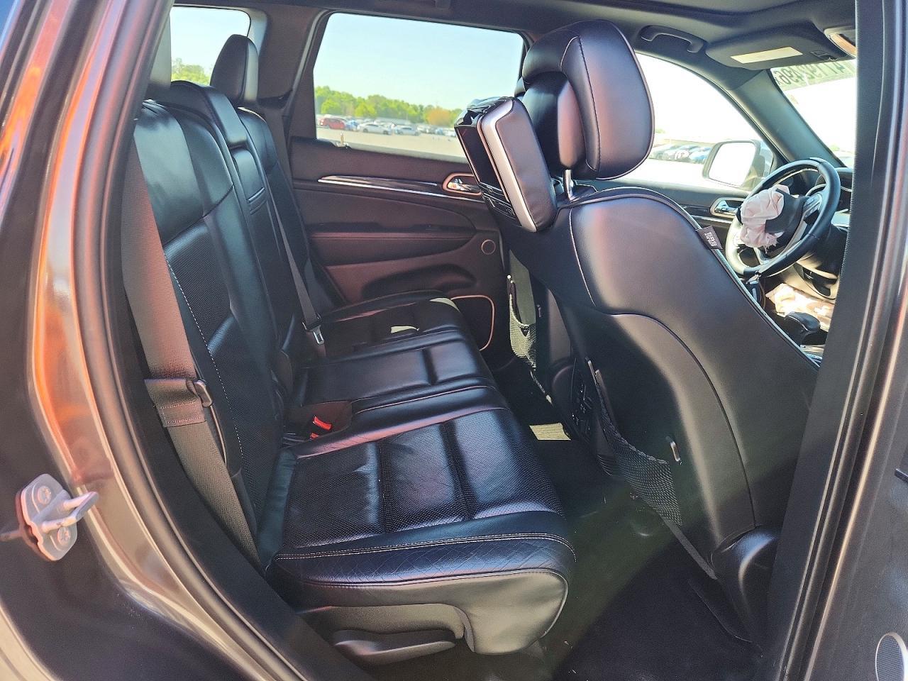 2015 Jeep Grand Cherokee Overland - zdjęcie 11