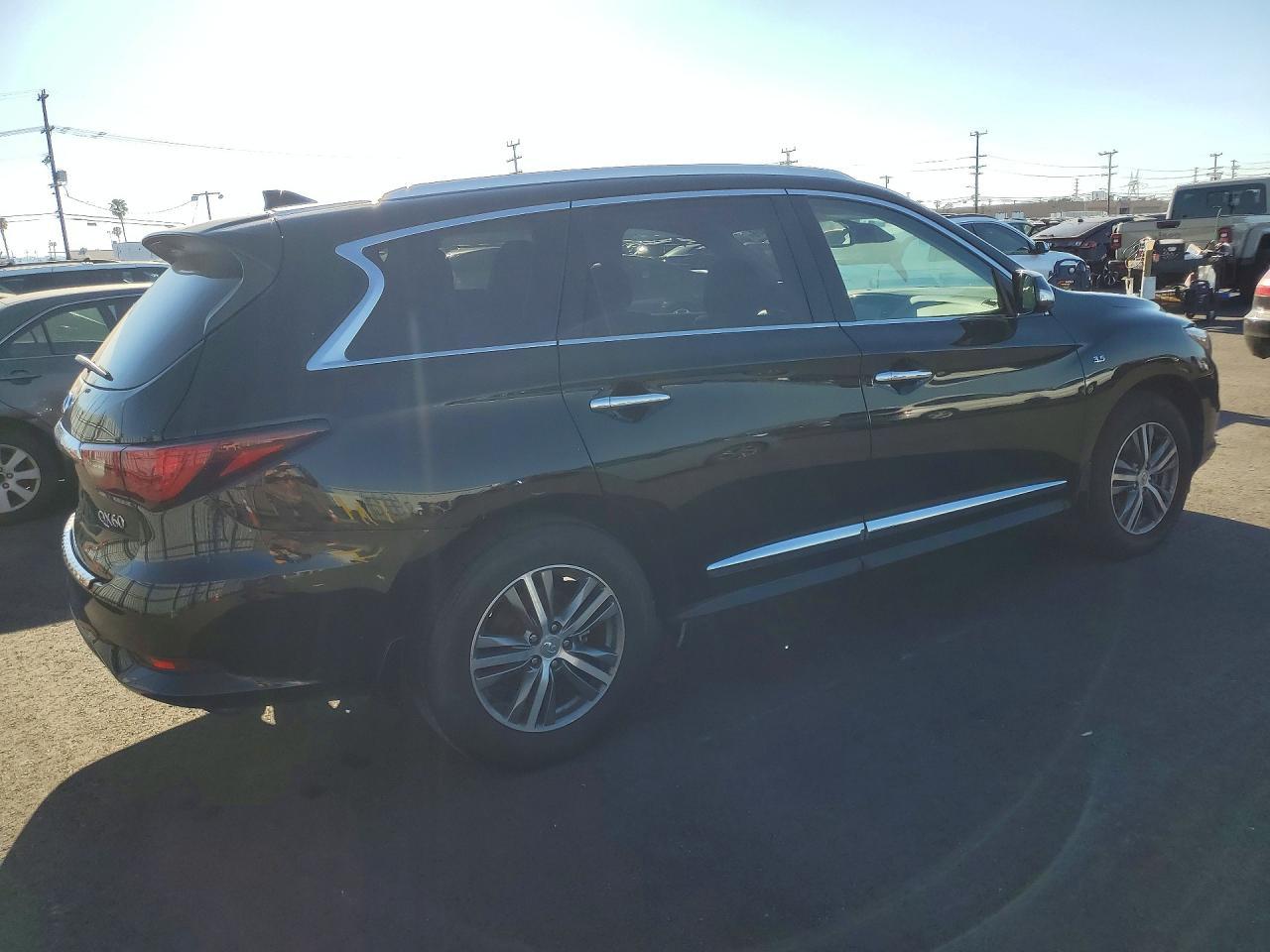 2020 Infiniti Qx60 Luxe - zdjęcie 3