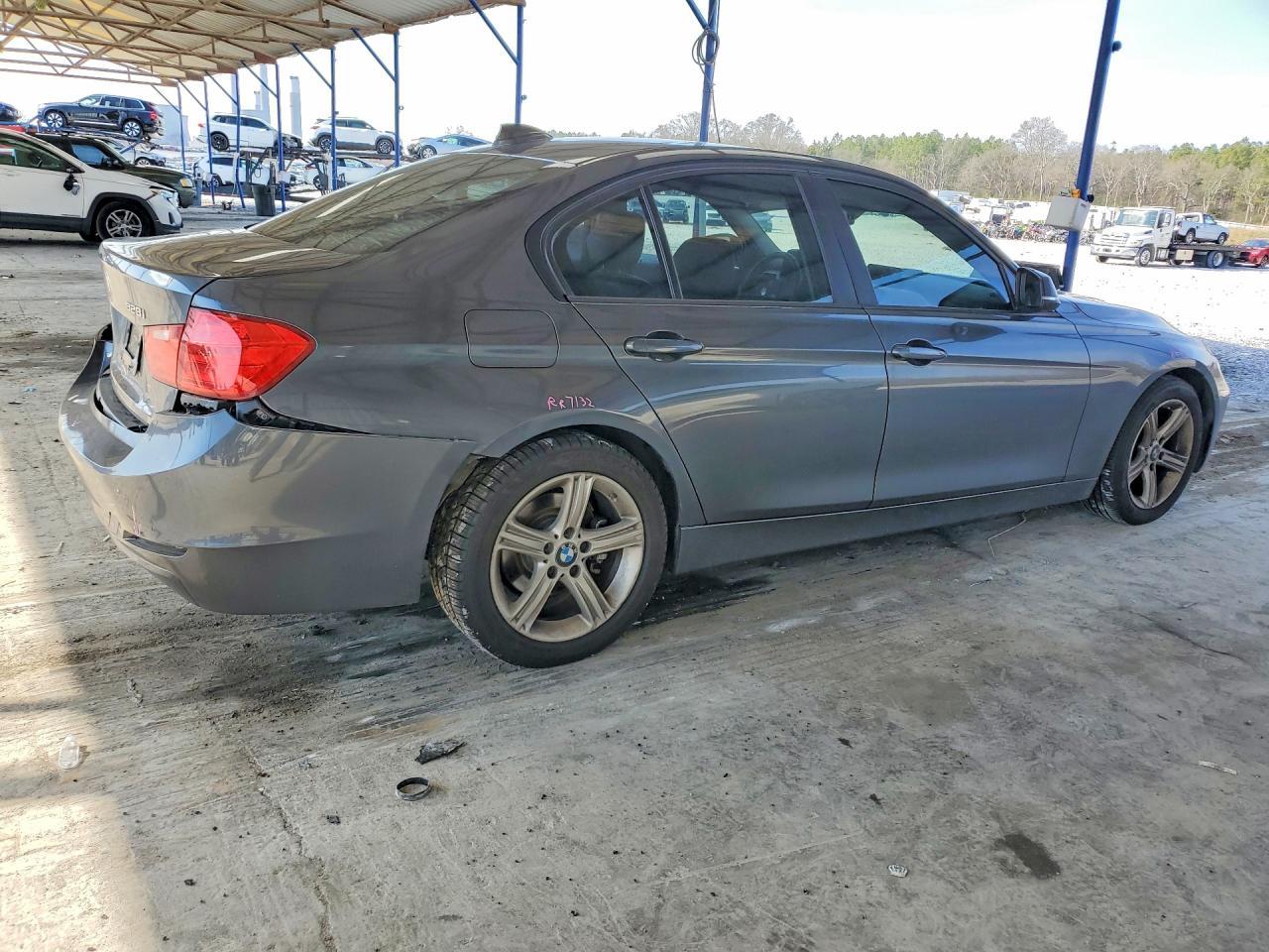 2013 BMW 328 I - zdjęcie 3