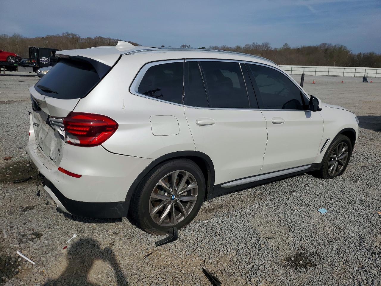 2019 BMW X3 xDrive30I - zdjęcie 3