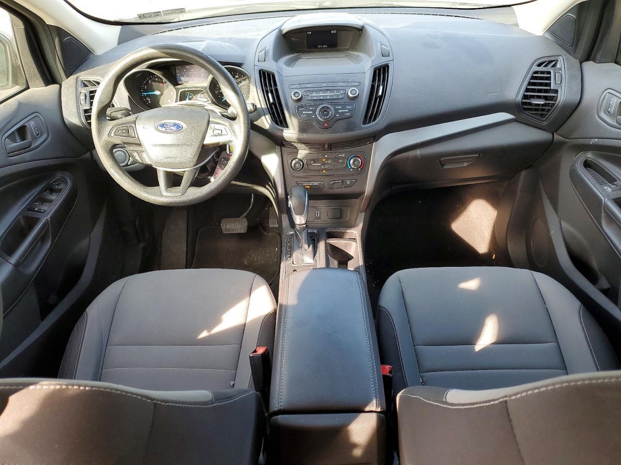 2019 Ford Escape S - zdjęcie 8