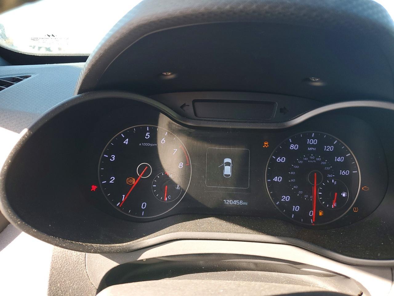 2016 Hyundai Veloster Turbo - zdjęcie 9