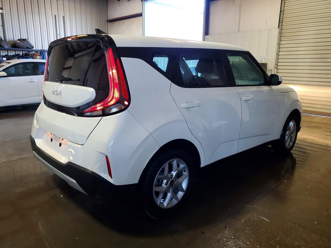 2025 Kia Soul Lx - zdjęcie 3