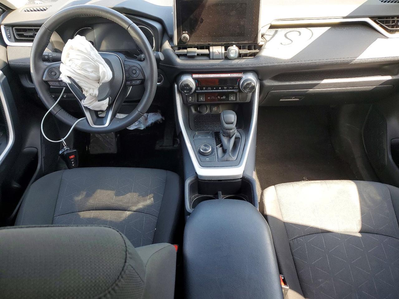 2025 Toyota Rav4 Hybrid Xle - zdjęcie 8