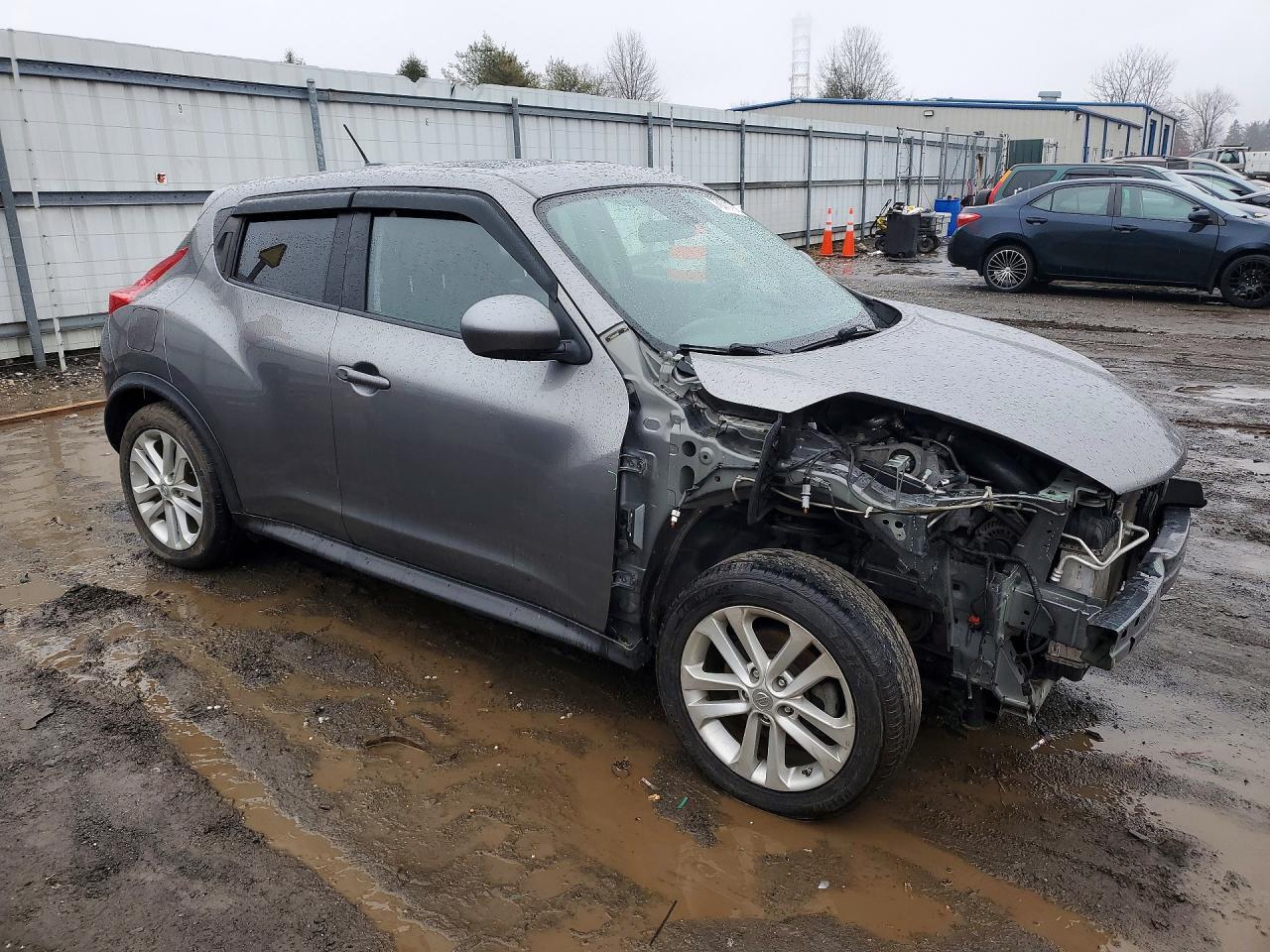 2013 Nissan Juke S - zdjęcie 4