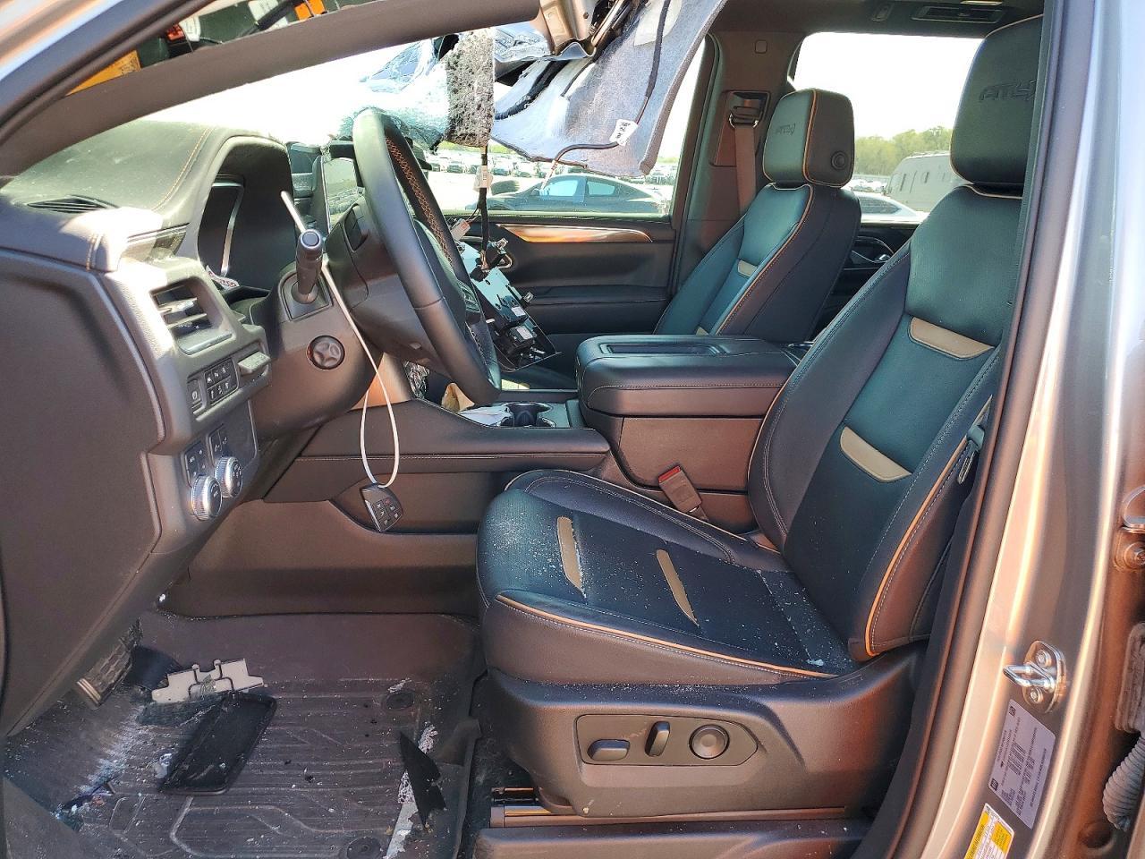 2023 GMC Yukon At4 - zdjęcie 7