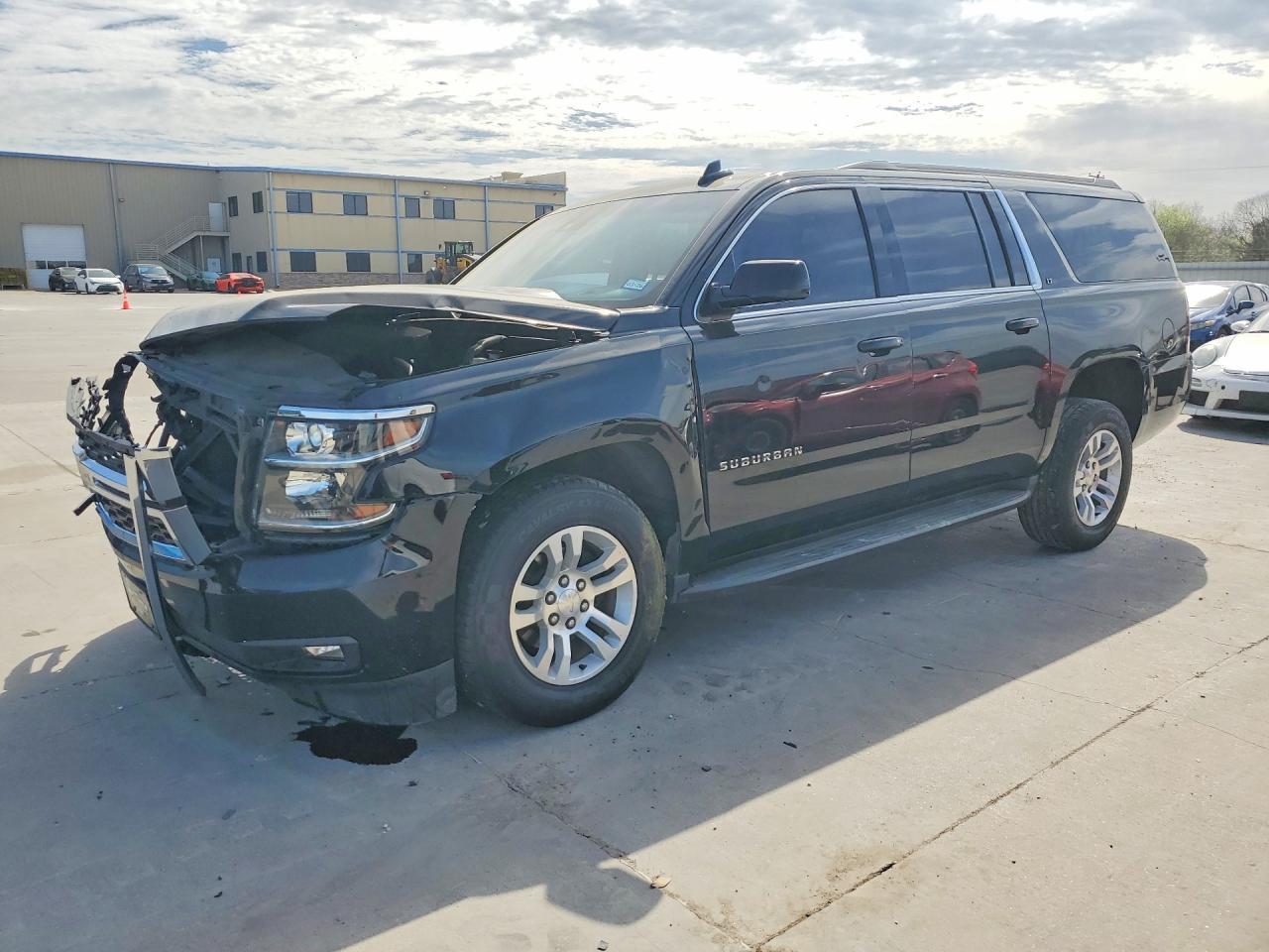2019 Chevrolet Suburban K1500 Lt - zdjęcie główne