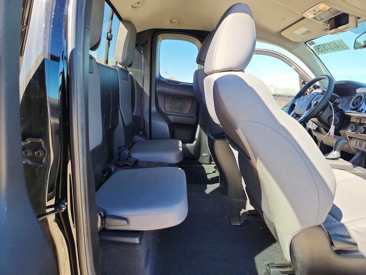 2022 Toyota Tacoma Sr5 V6 - zdjęcie 10