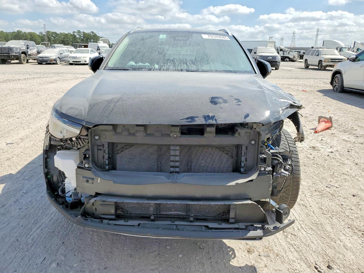 2025 Volvo Xc40 Core - zdjęcie 5