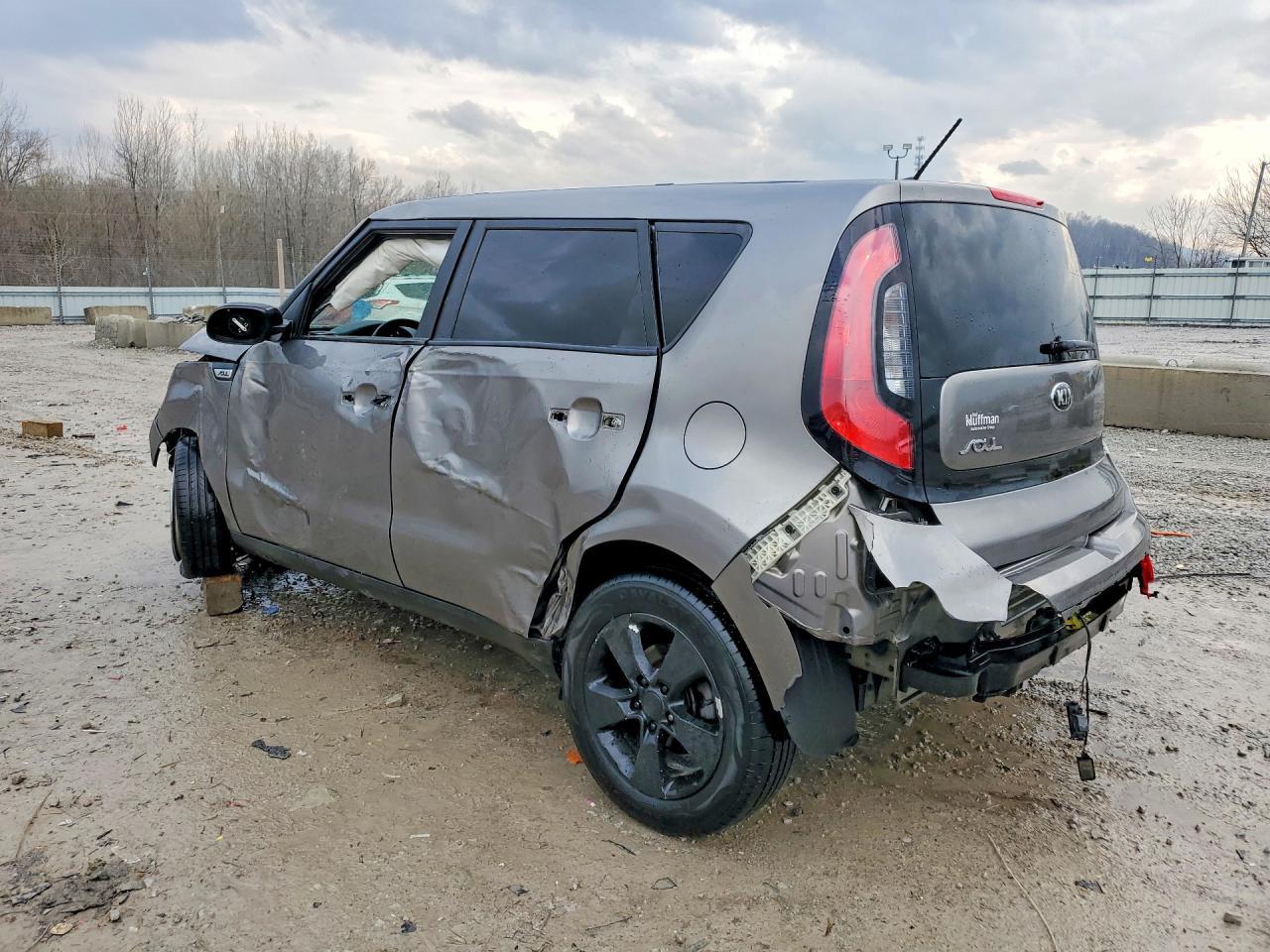 2017 Kia Soul Base - zdjęcie 2