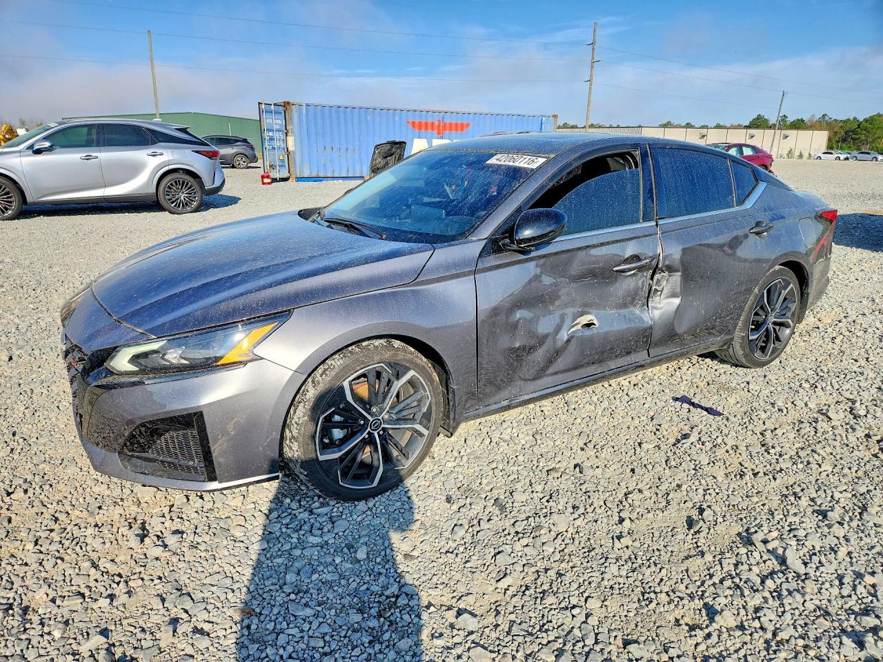 2024 Nissan Altima 2.5 Sr - zdjęcie główne