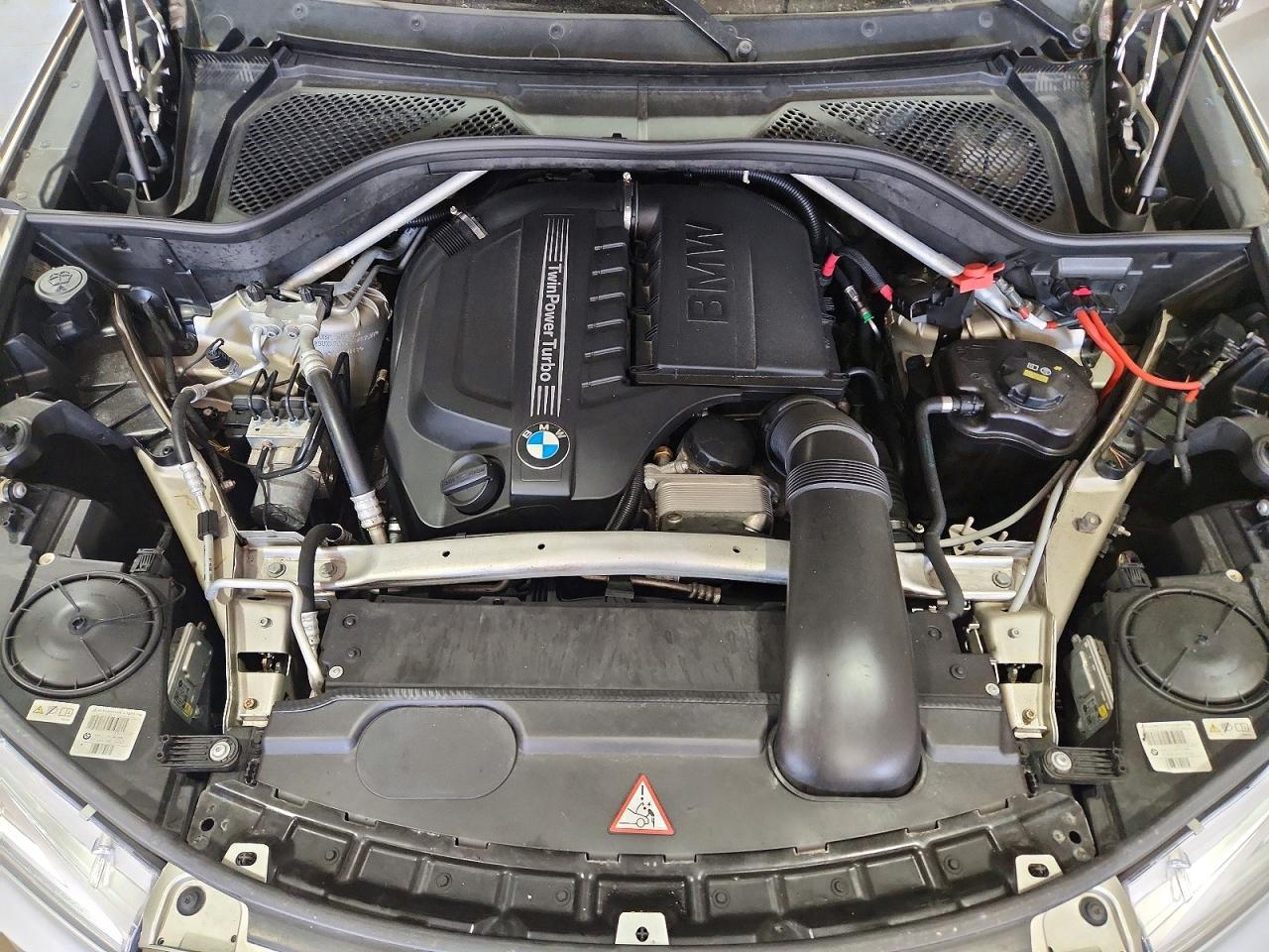 2015 BMW X5 xDrive35I - zdjęcie 12
