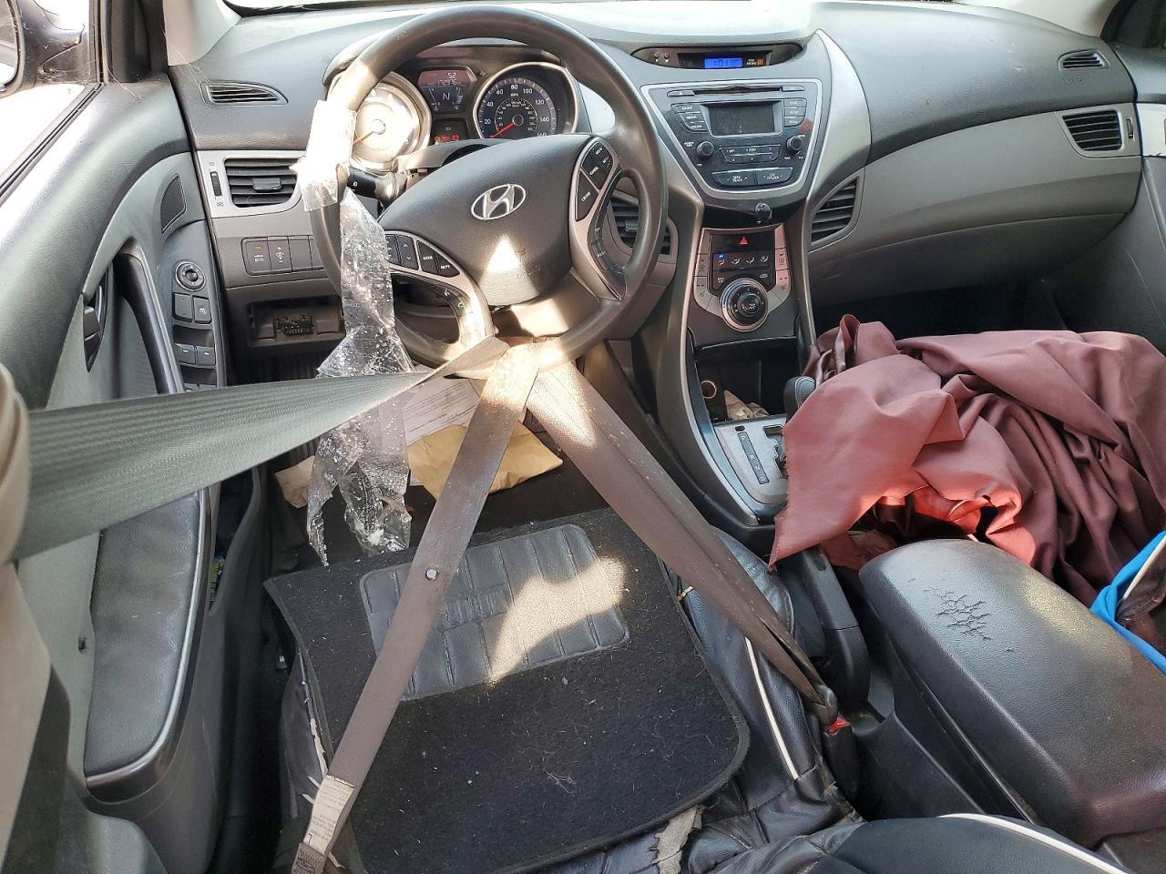 2013 Hyundai Elantra Gls - zdjęcie 8