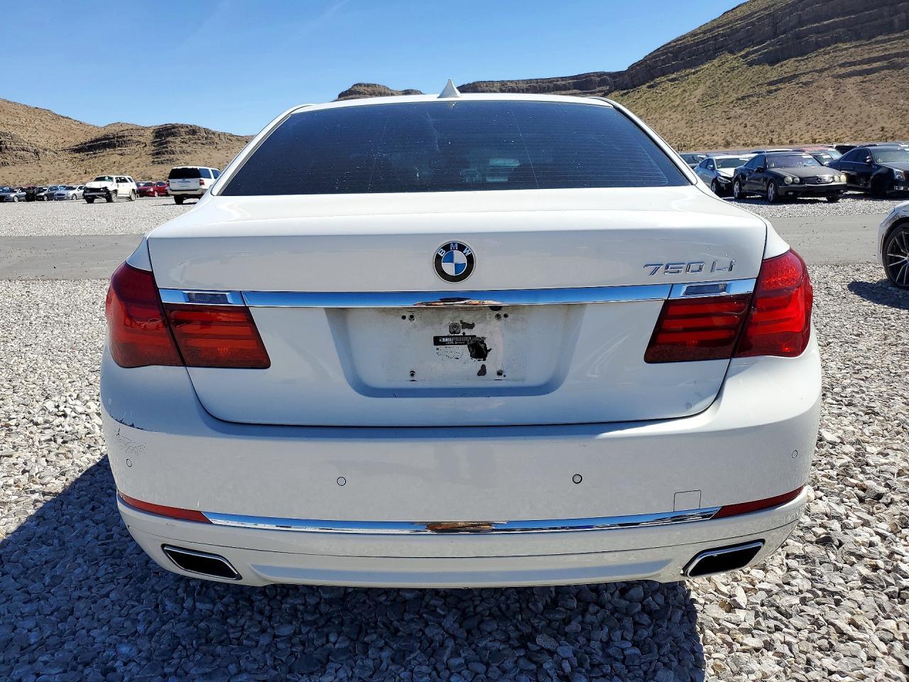 2013 BMW 750 Li - zdjęcie 6