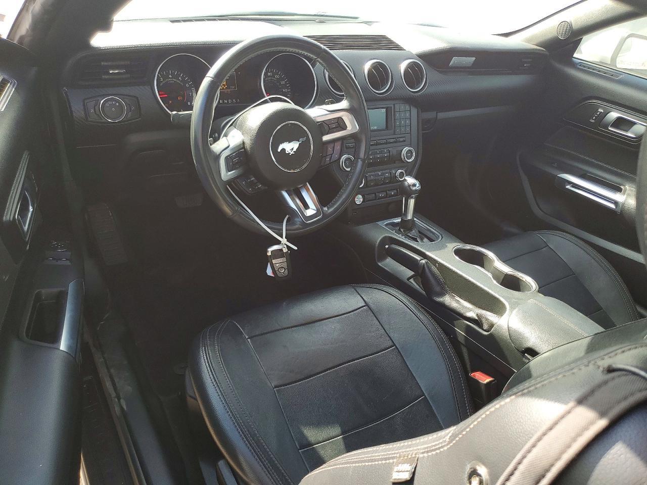 2018 Ford Mustang - zdjęcie 8