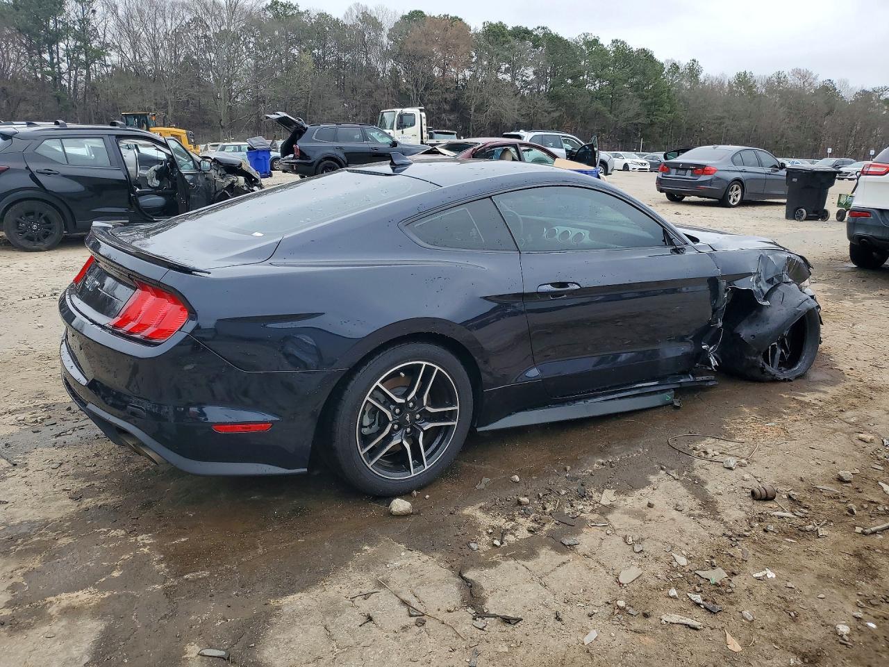 2021 Ford Mustang Gt - zdjęcie 3