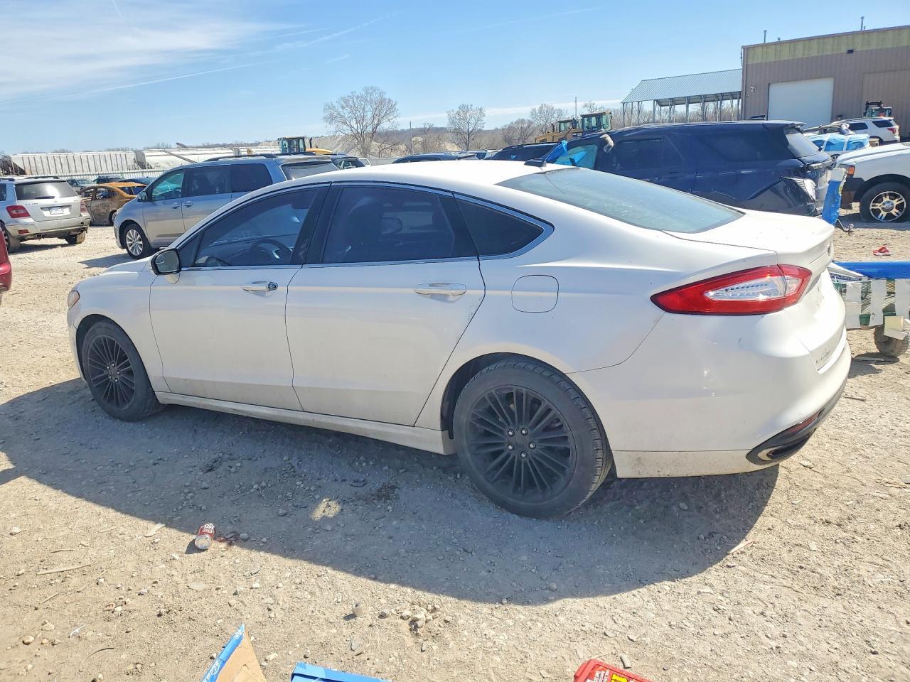 2014 Ford Fusion Se - zdjęcie 2