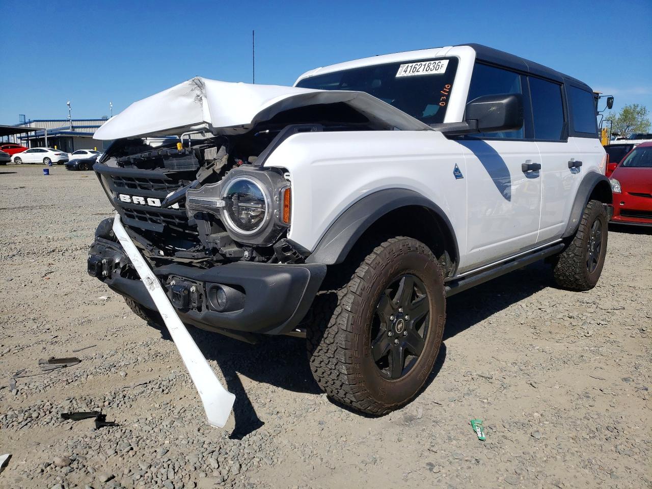2024 Ford Bronco Black Diamond - zdjęcie główne