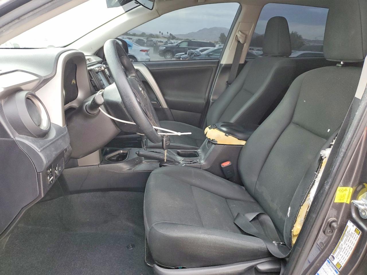 2017 Toyota Rav4 Le - zdjęcie 7