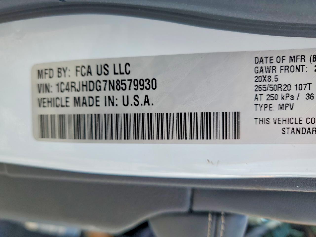 2022 Jeep Grand Cherokee Overland - zdjęcie 13