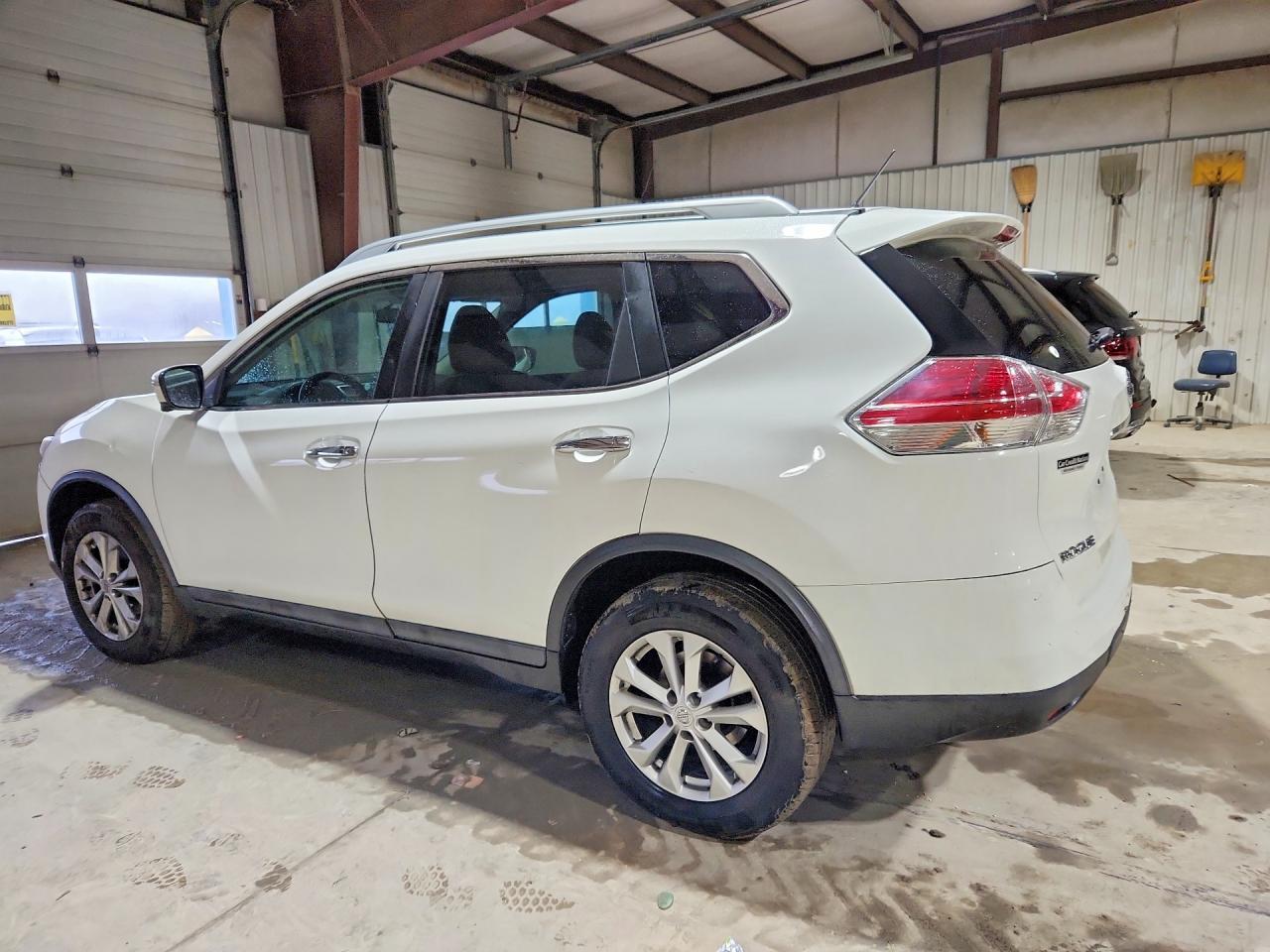 2016 Nissan Rogue Sv - zdjęcie 2