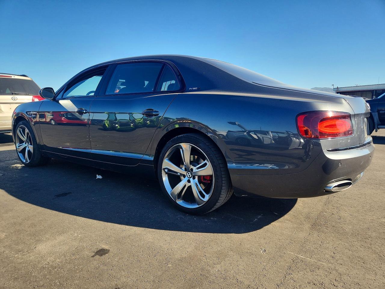 2017 Bently Flying Spur - zdjęcie 2