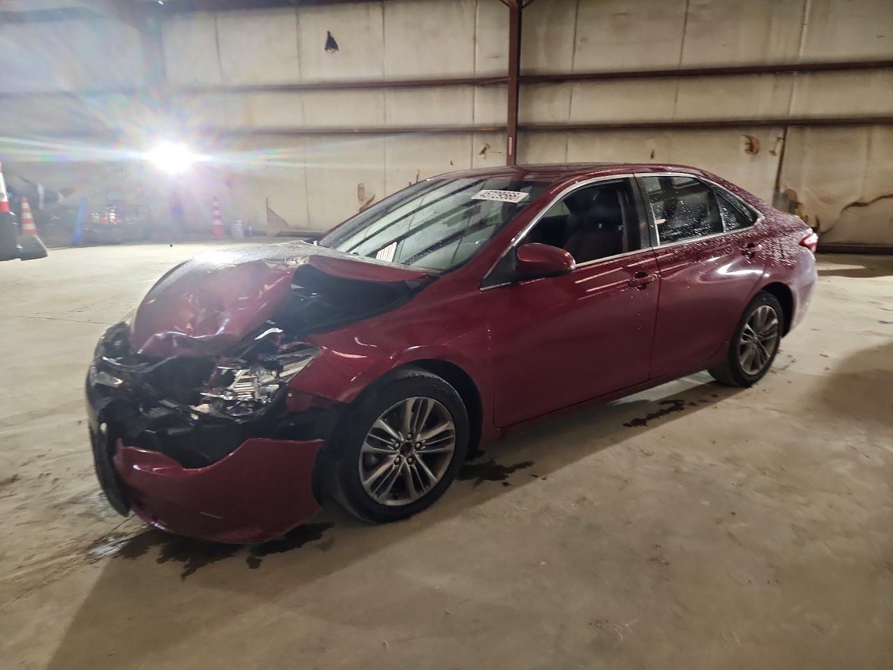 2017 Toyota Camry Se - zdjęcie główne