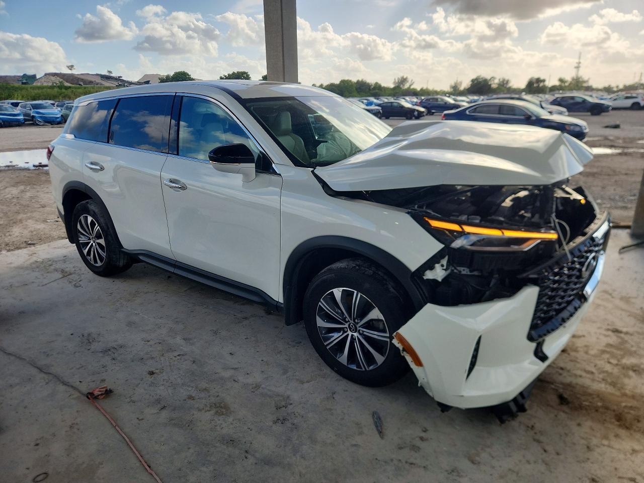 2024 Infiniti Qx60 Pure - zdjęcie 4