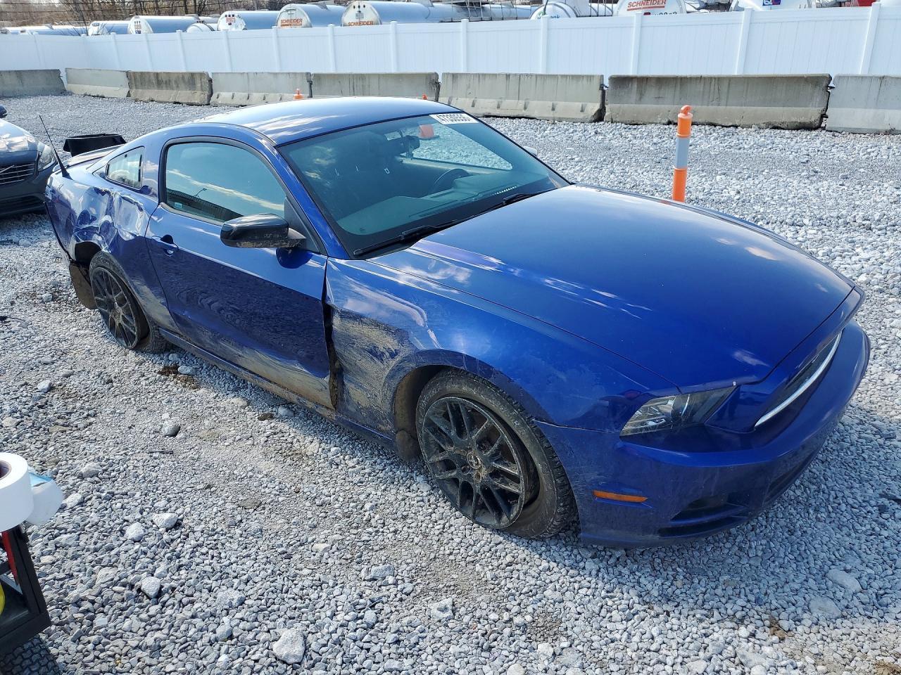 2014 Ford Mustang - zdjęcie 4
