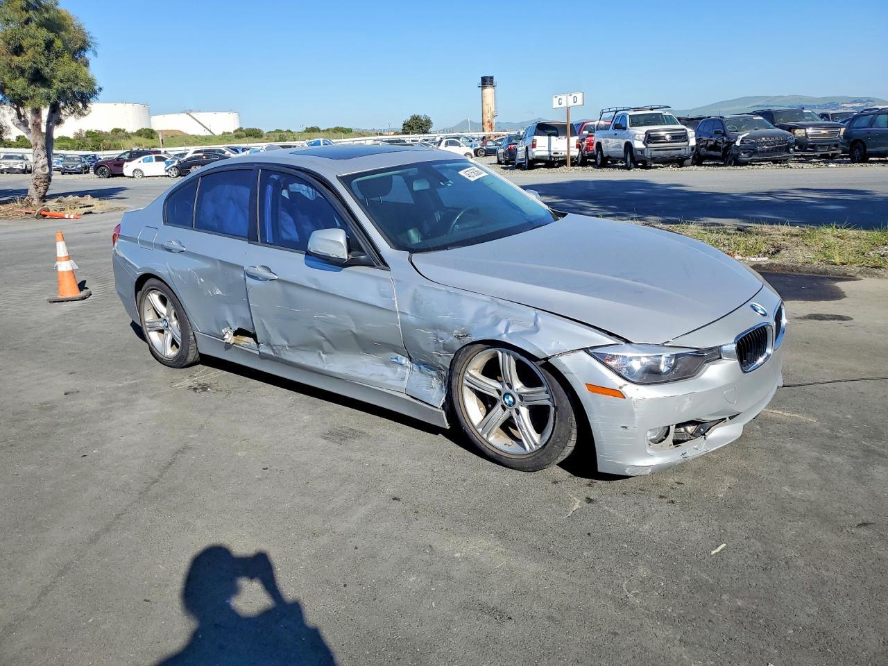 2015 BMW 320 I - zdjęcie 4
