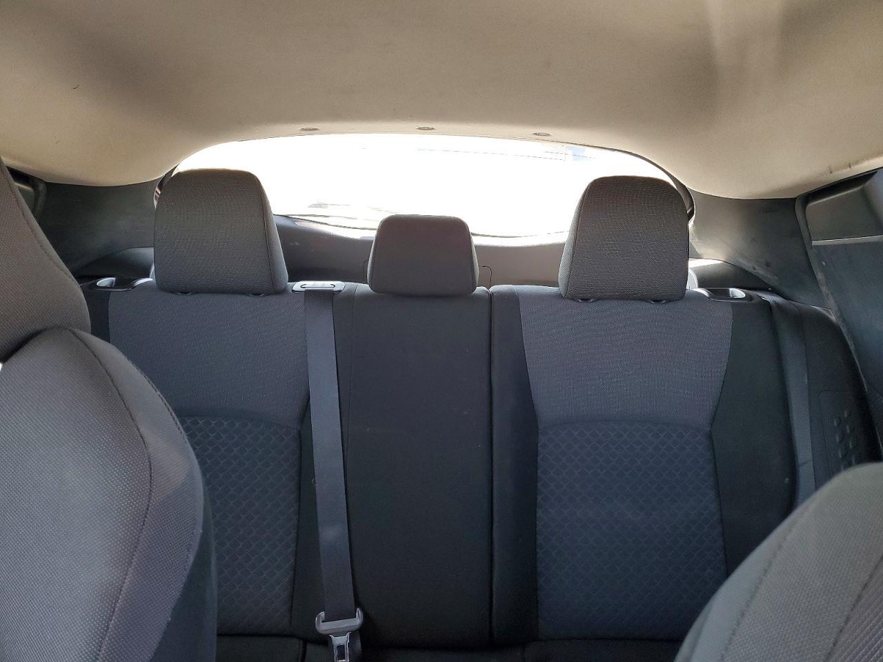 2021 Toyota C-Hr Le - zdjęcie 10