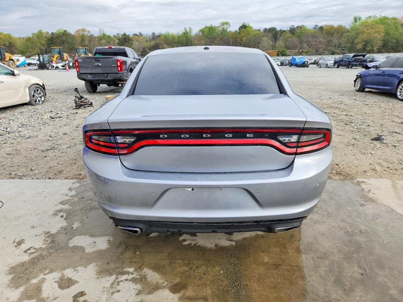 2015 Dodge Charger - zdjęcie 6