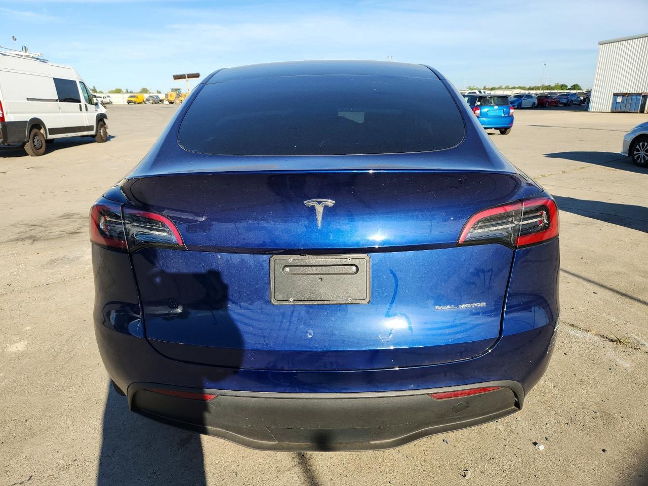 2023 Tesla Model Y - zdjęcie 6