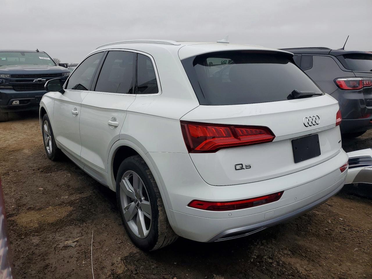 2019 Audi Q5 Premium Plus - zdjęcie 2