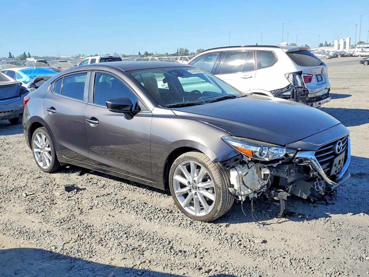 2017 Mazda 3 Touring - zdjęcie 4