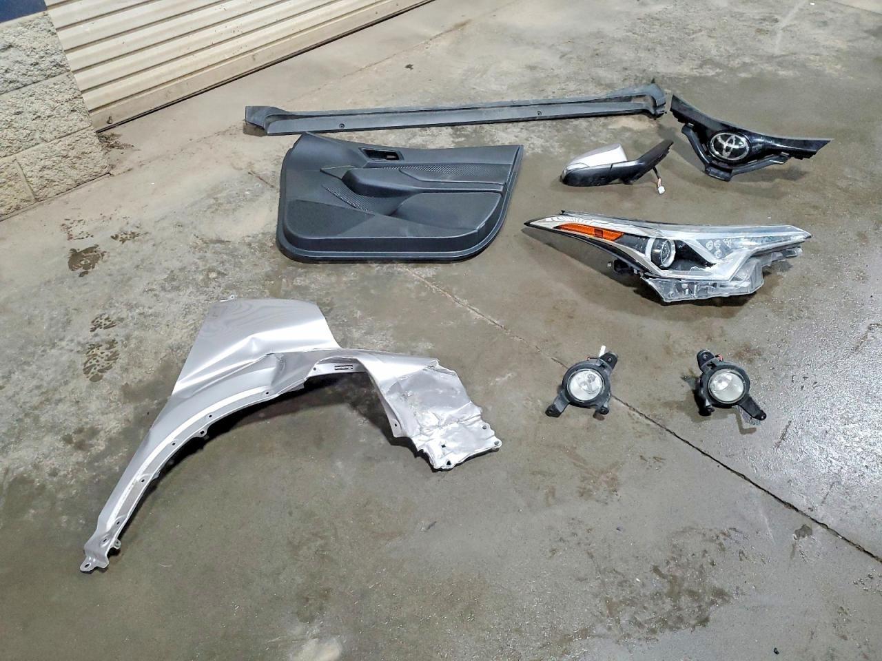 2018 Toyota C-Hr Xle Premium - zdjęcie 13