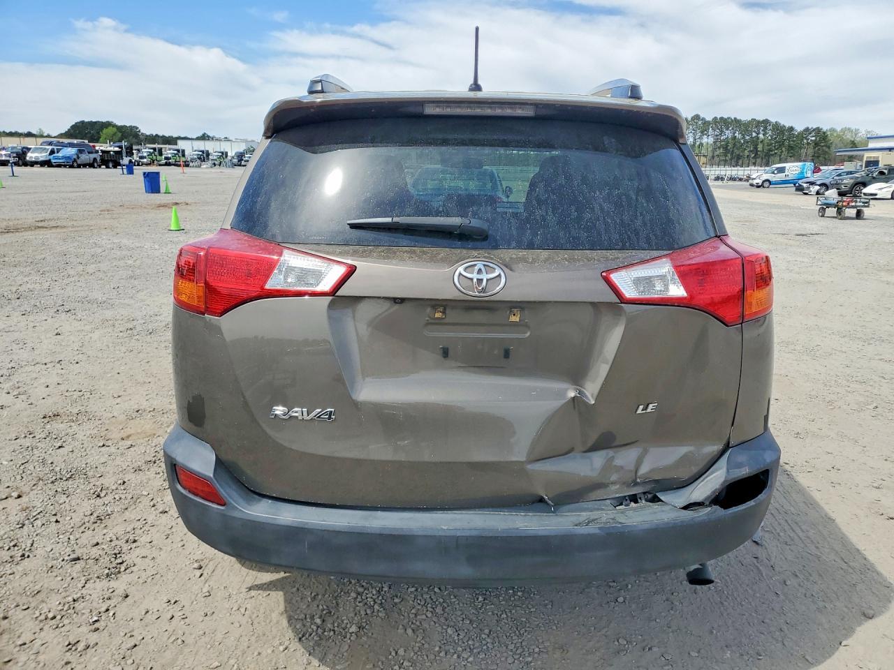 2014 Toyota Rav4 Le - zdjęcie 6