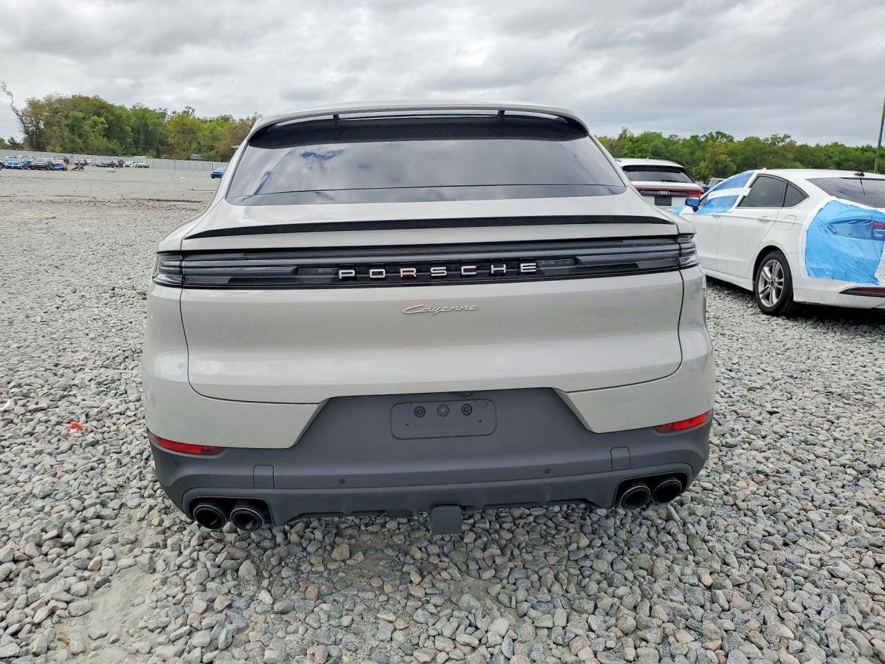2025 Porsche Cayenne Coupe - zdjęcie 6