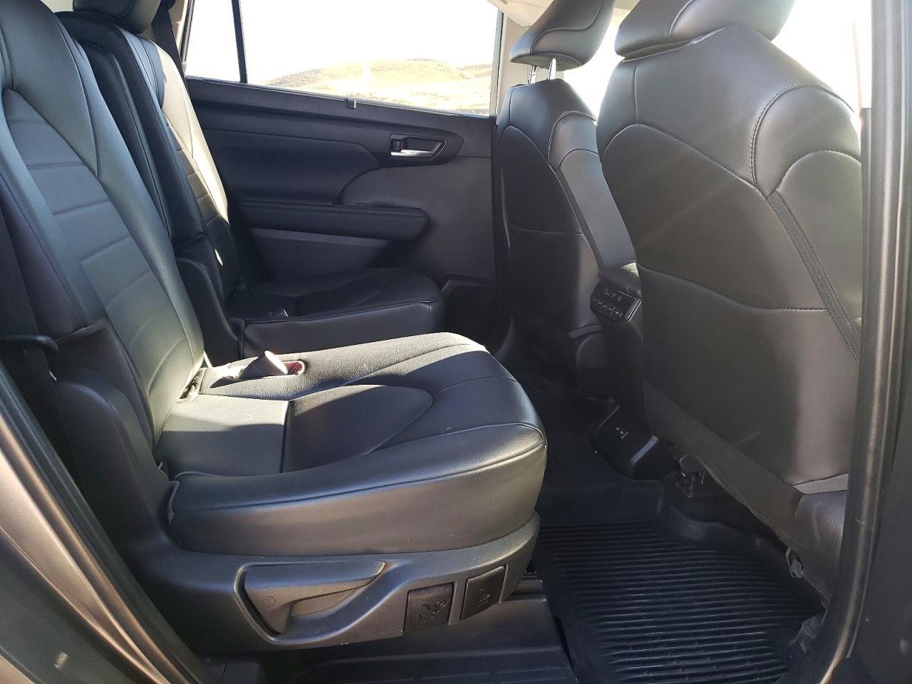 2023 Toyota Highlander Xle - zdjęcie 11