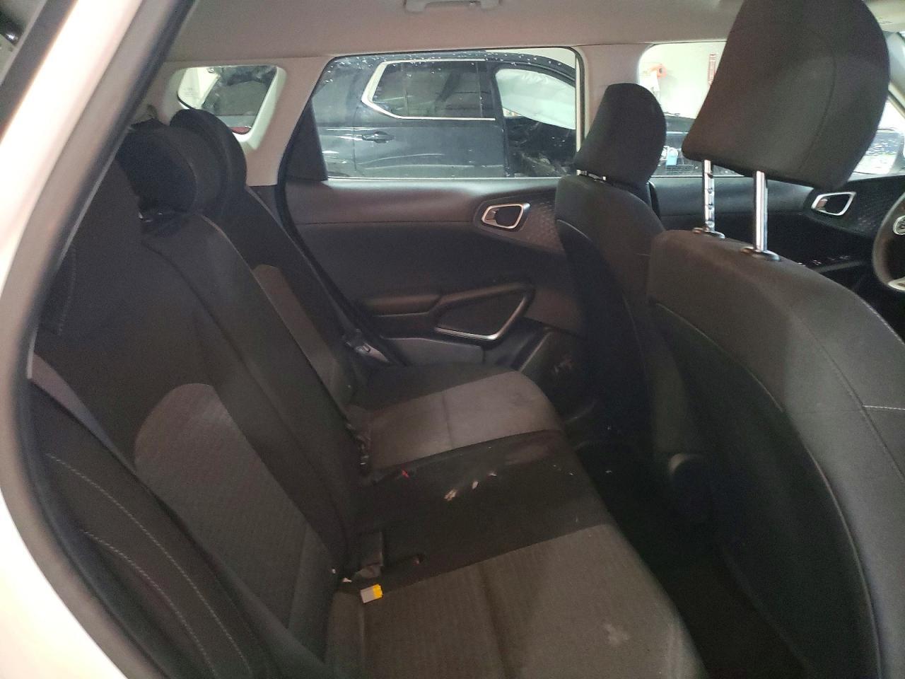 2021 Kia Soul S - zdjęcie 10