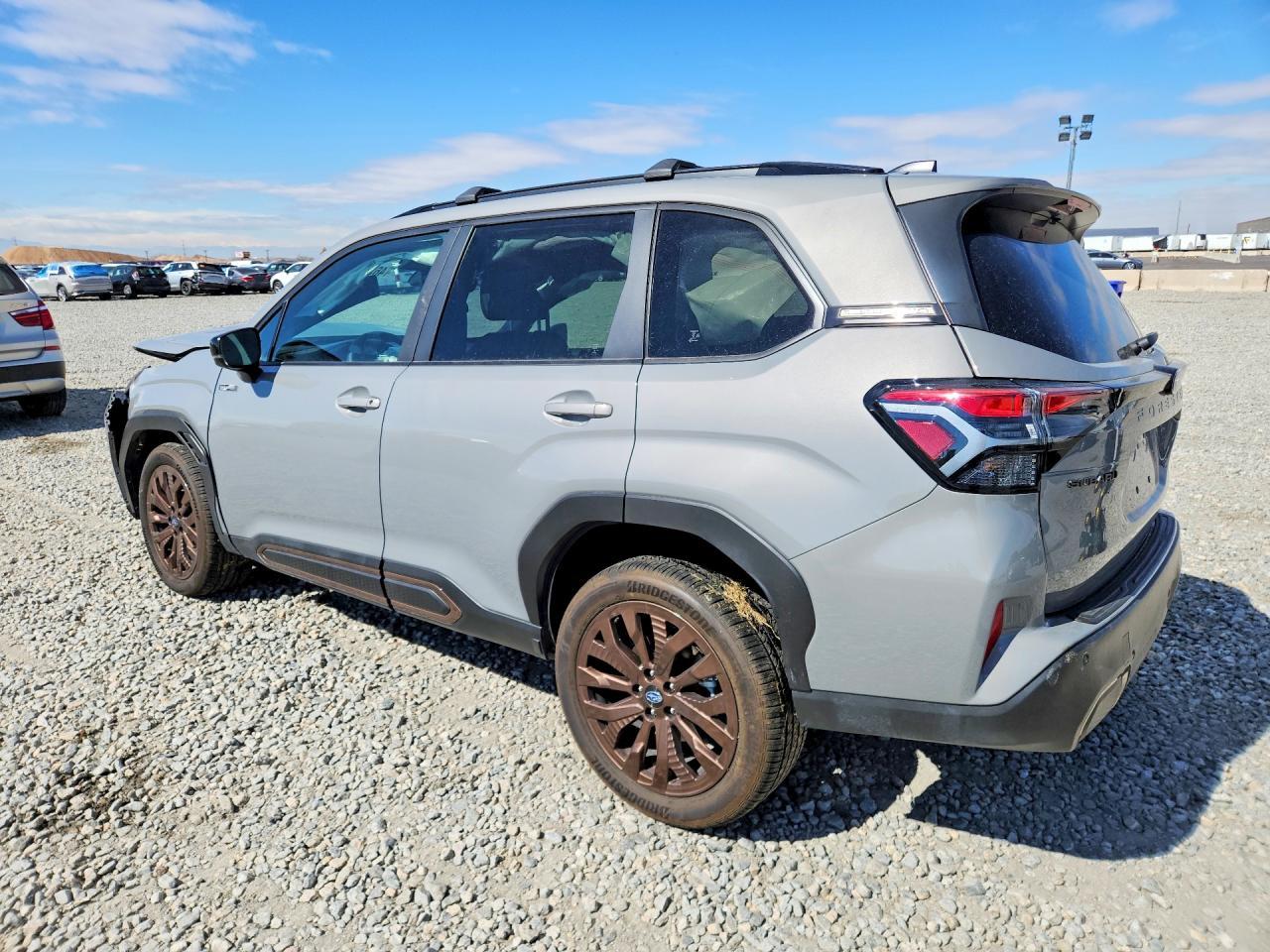 2025 Subaru Forester Sport - zdjęcie 2