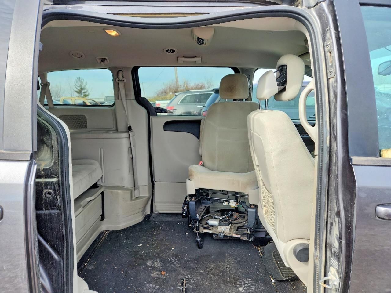 2015 Dodge Grand Caravan Se - zdjęcie 11