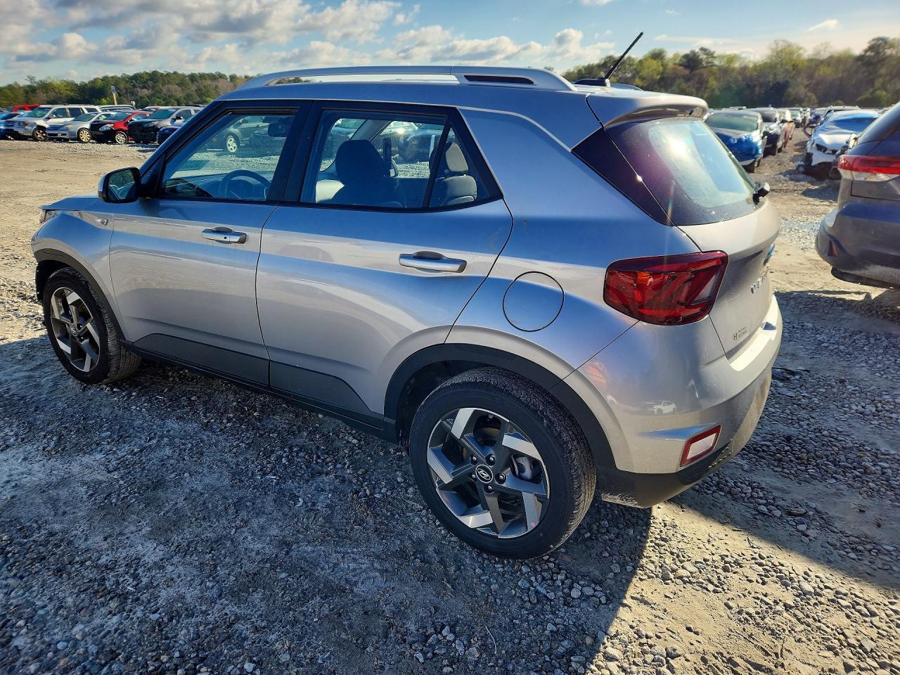 2026 Hyundai Venue Sel - zdjęcie 2