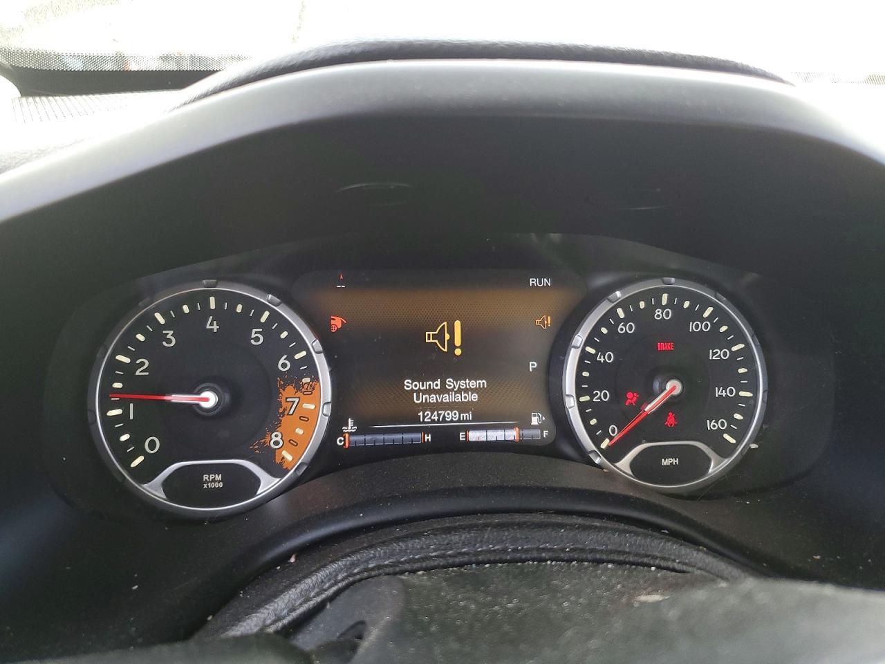 2015 Jeep Renegade Trailhawk - zdjęcie 9