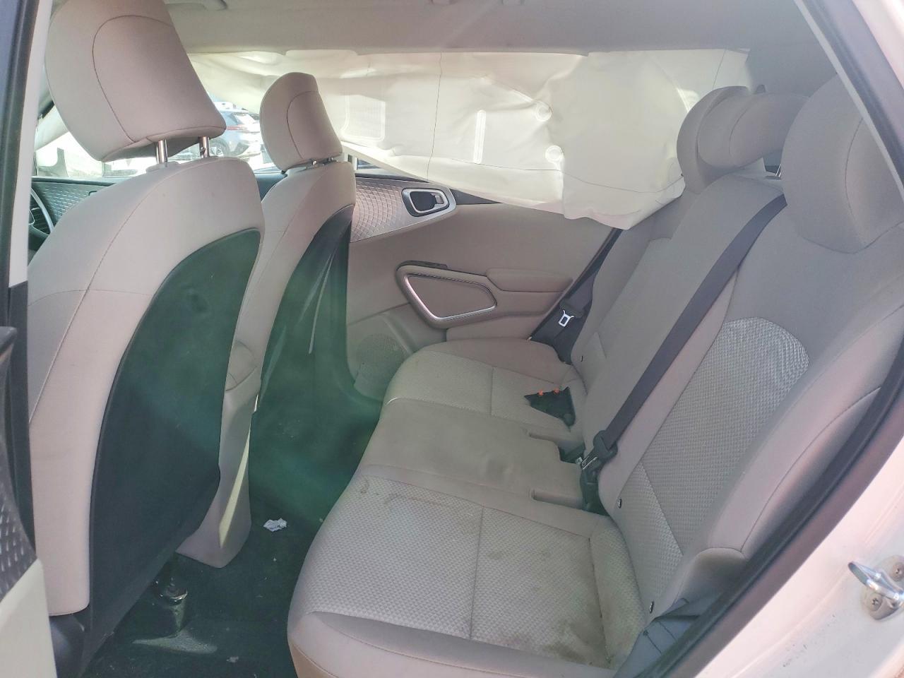 2020 Kia Soul Lx - zdjęcie 11