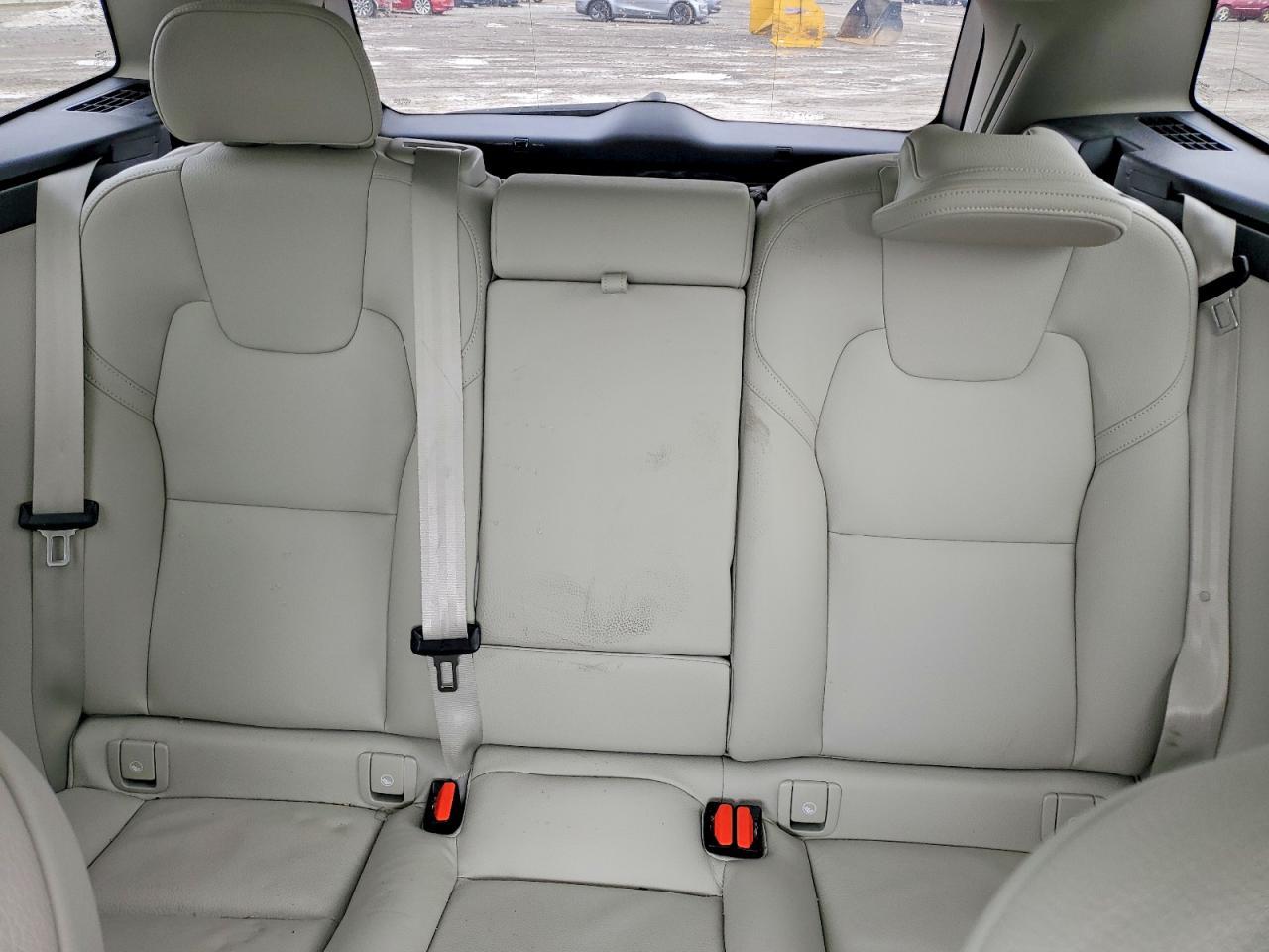 2024 Volvo Xc60 Core - zdjęcie 10